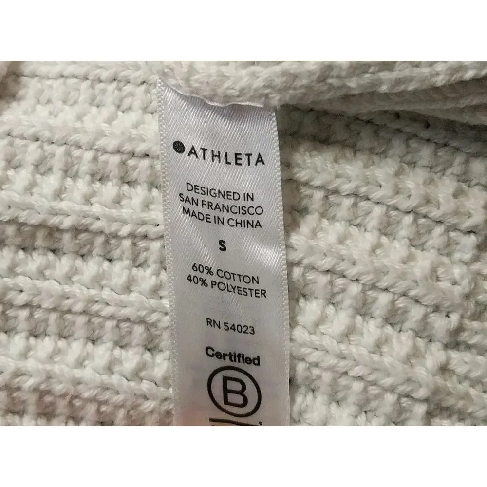 Athleta teton vneck