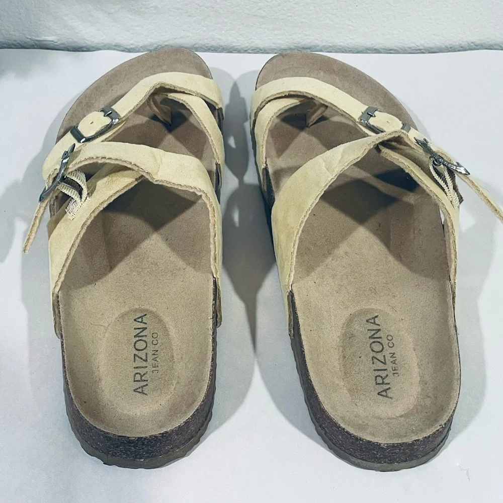 Arizona Jean Company toe has photos
