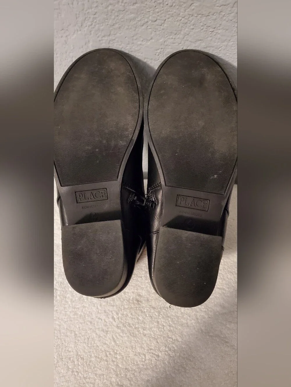 Place childrens boots