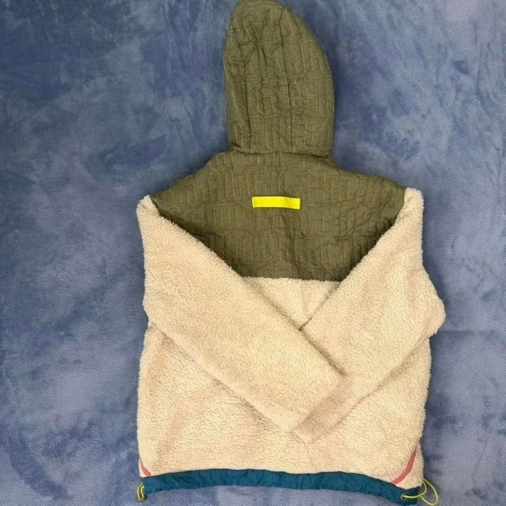 UGG women iggy