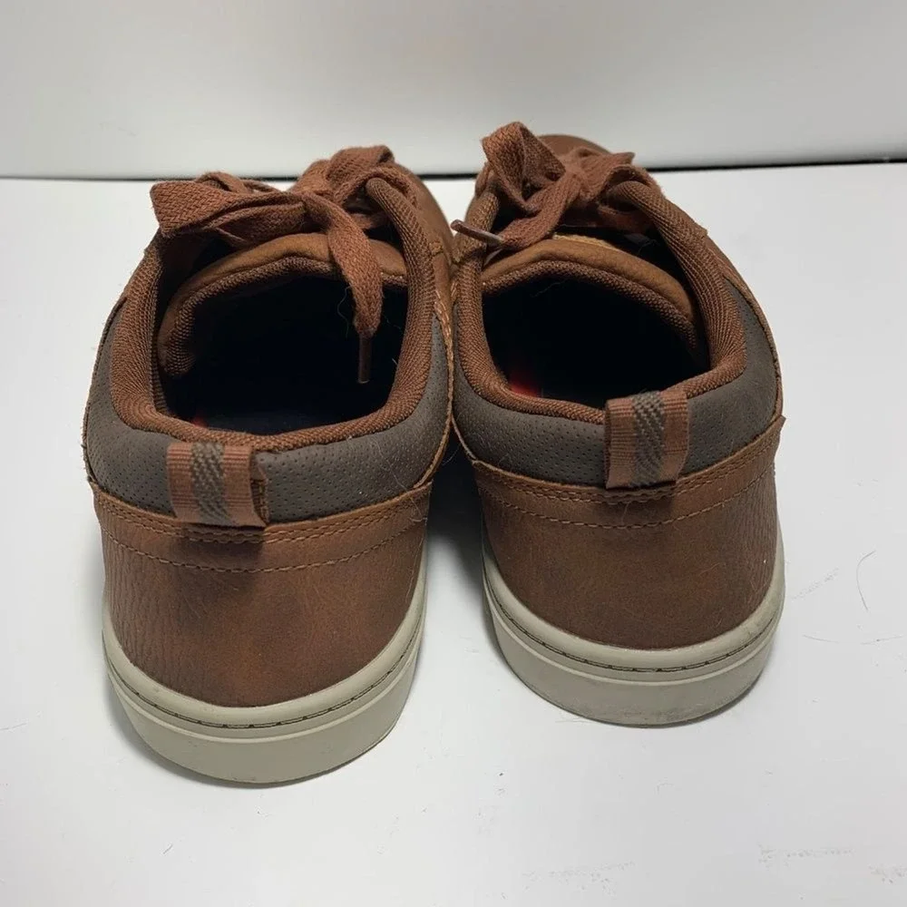 Levis lace up