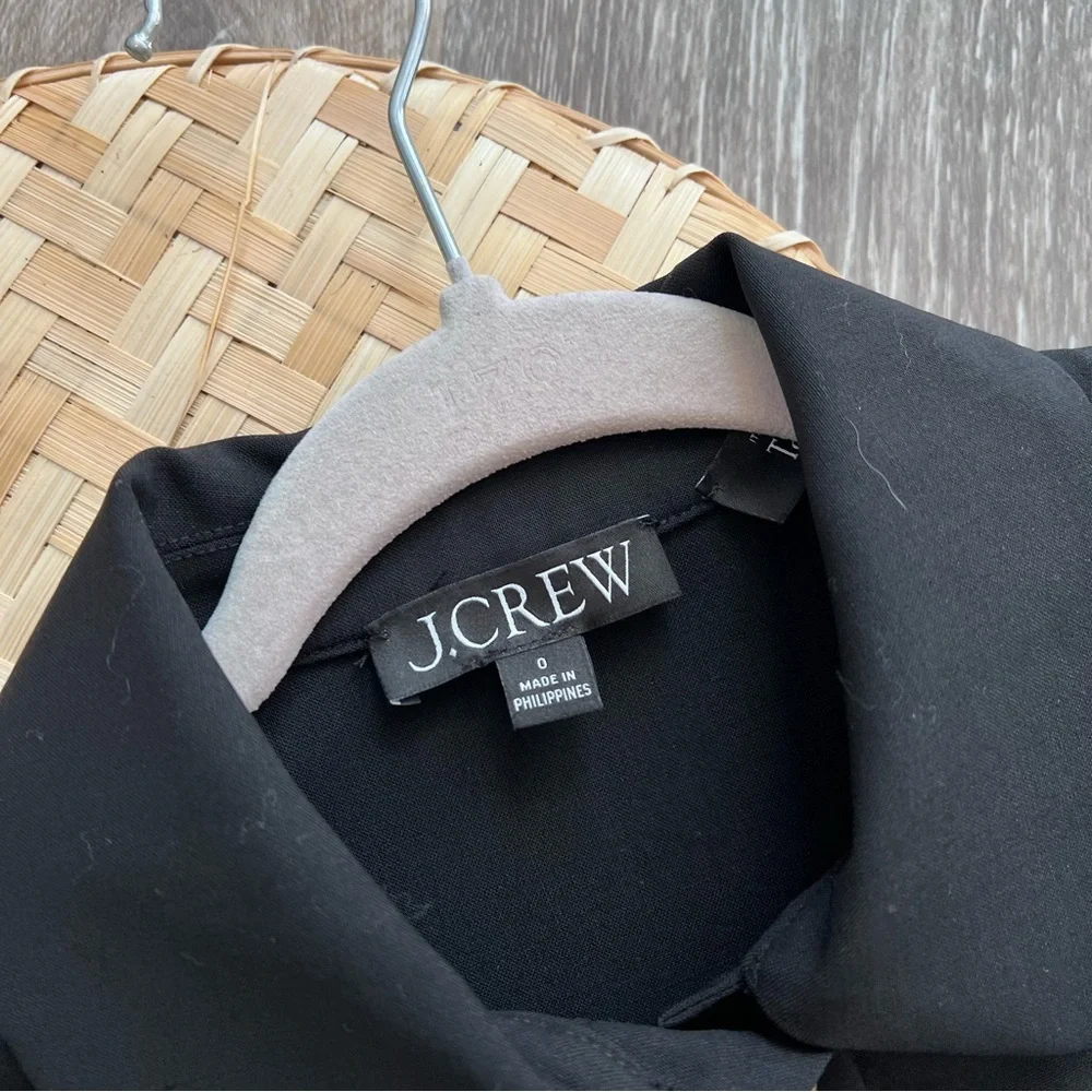 J. Crew size excellent