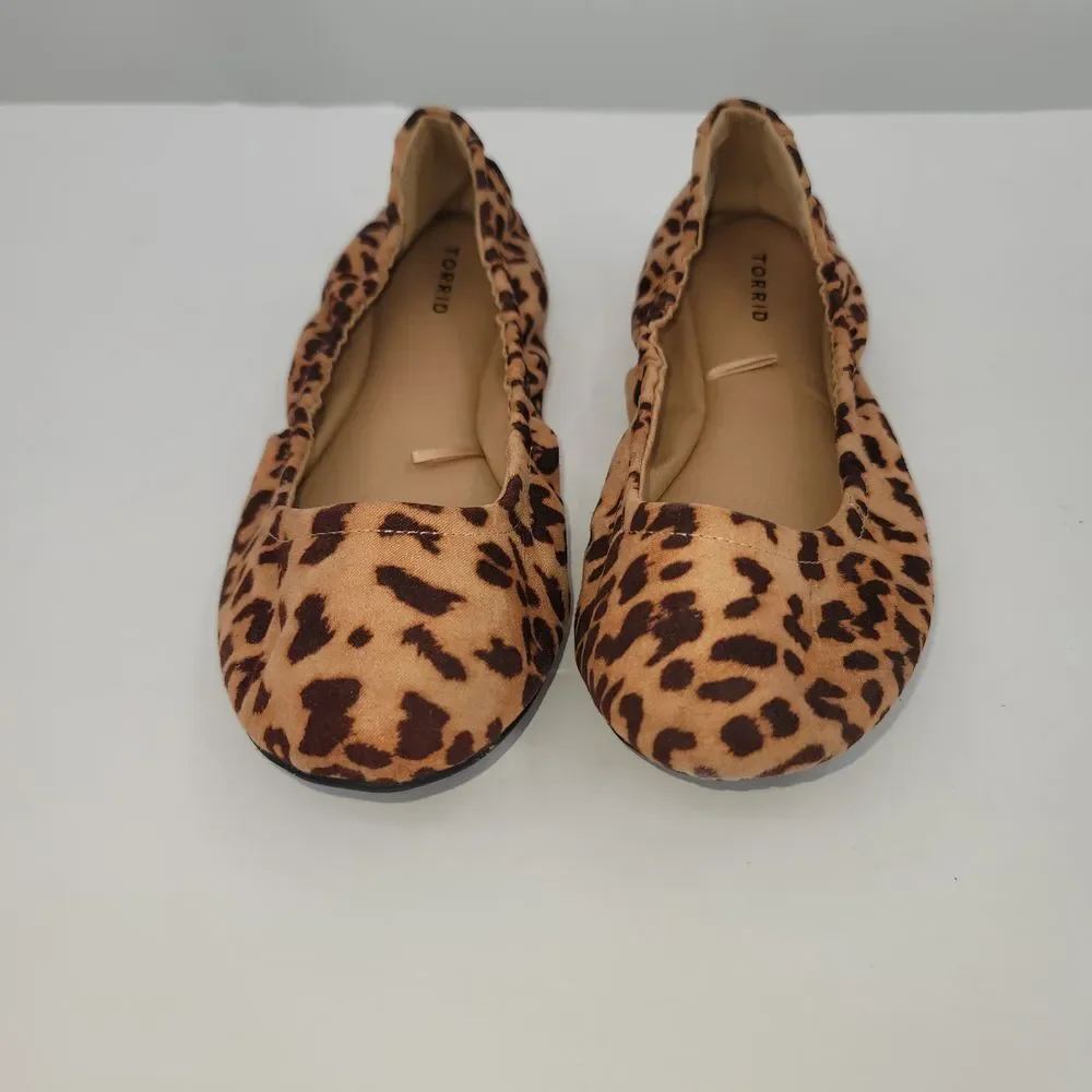 Torrid Scrunch Ballet Flats‎ Sz 8 W Animal Print Leopard Preppy Ballerina Shoes