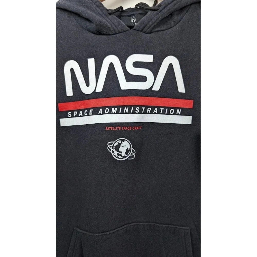 Hyper Space silhouette measurements shoulder