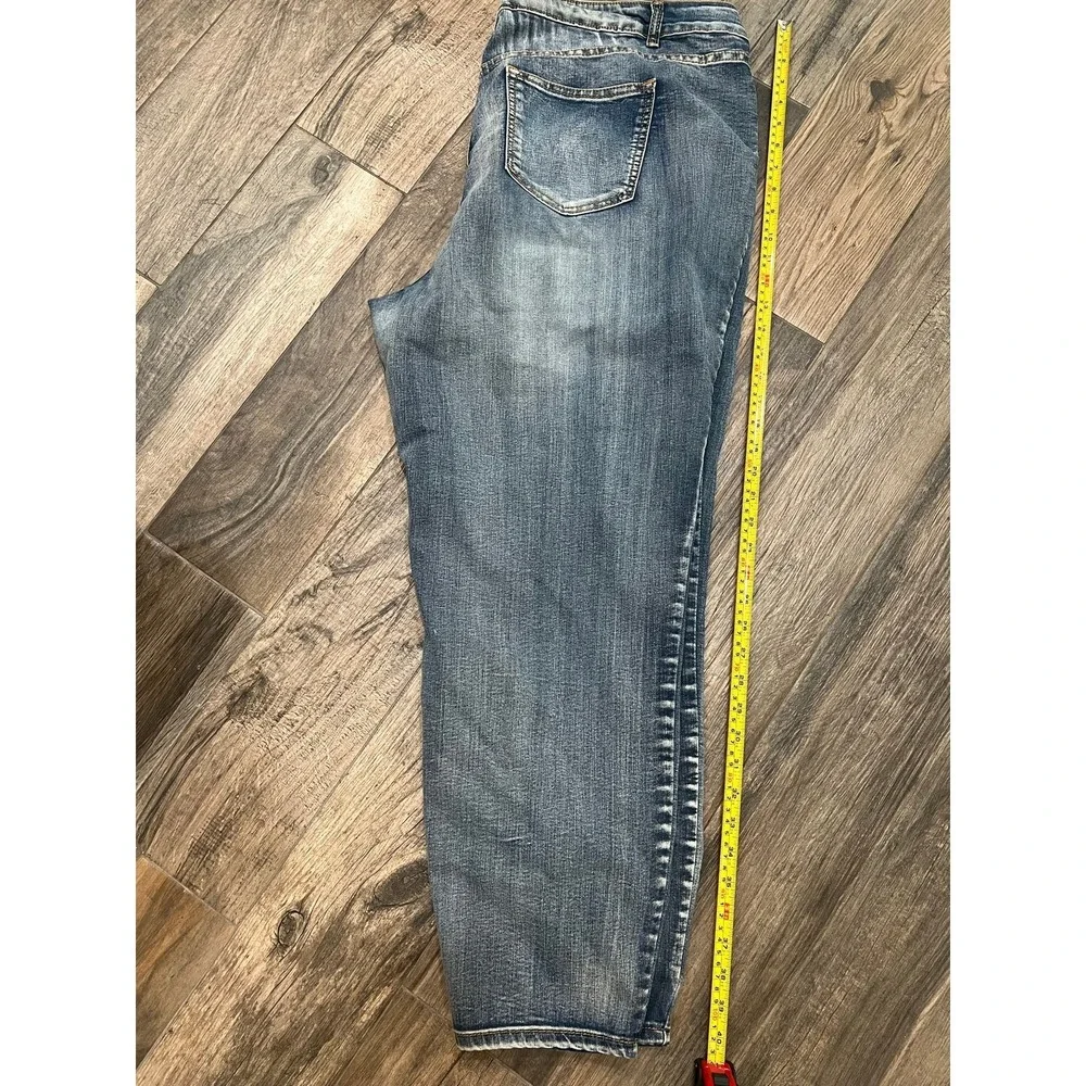 Avenue Jeans these avenue
