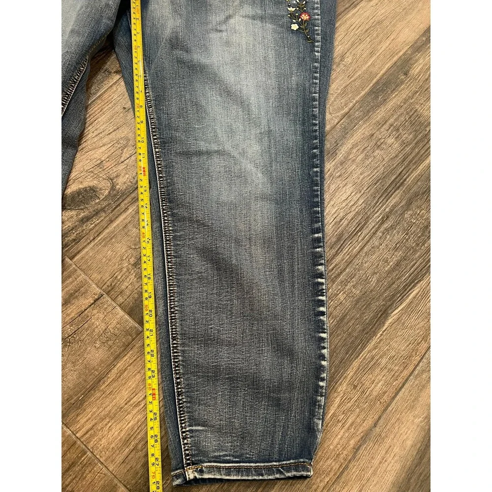 Avenue Jeans these avenue