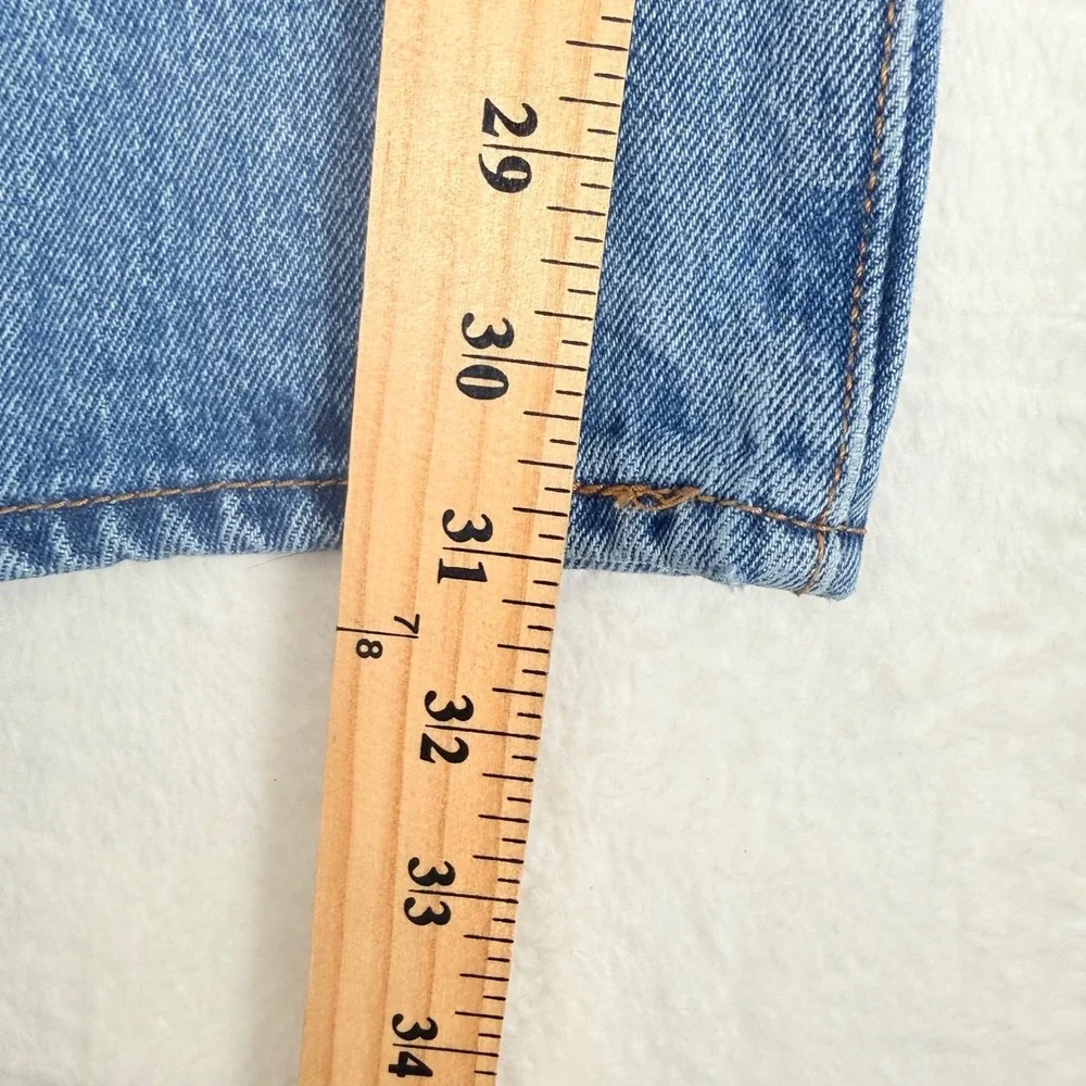 Levi's 501 Button Fly Jeans Light Wash Denim Straight Leg Mens Size‎ 38x32