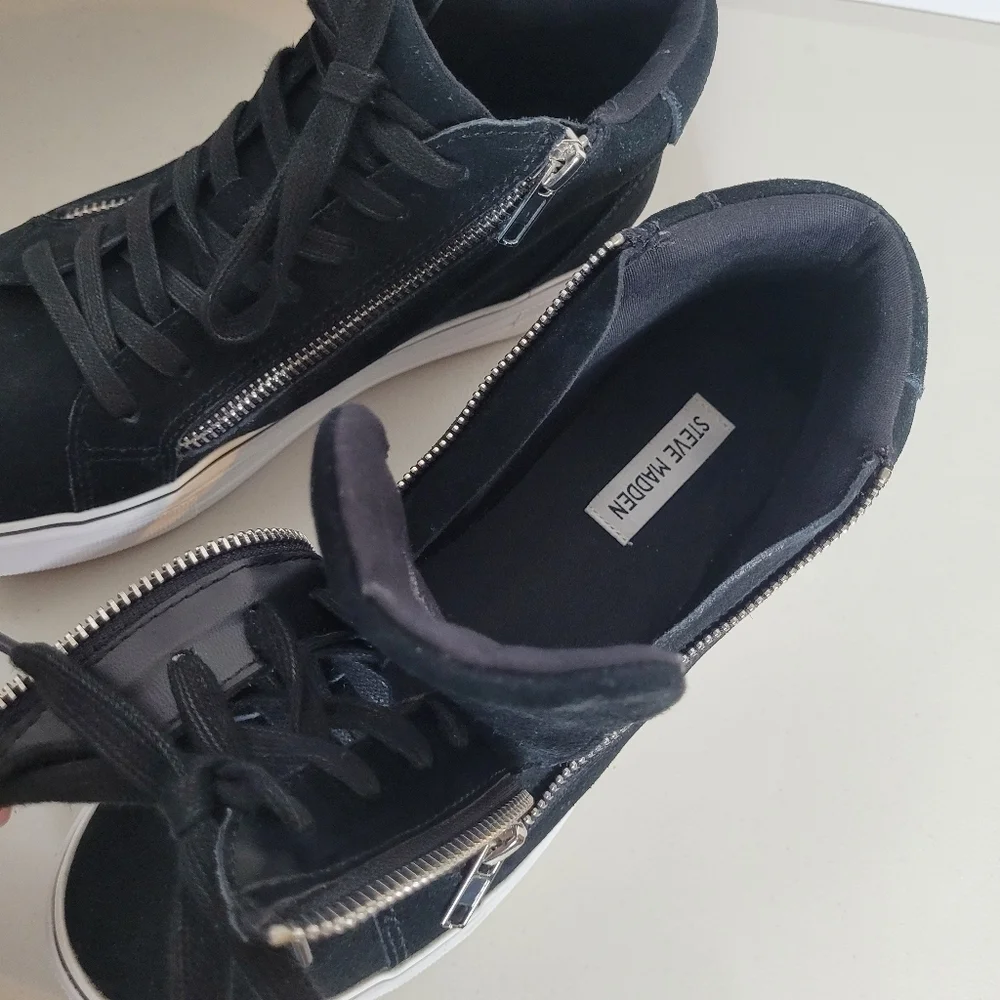Steve Madden just when