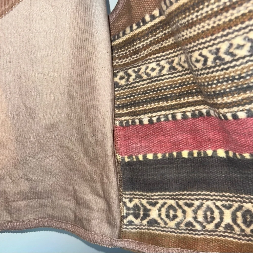 Vintage tangibles striped