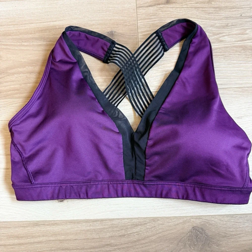Victorias‎ Sport Sports Bra Purple With Black Straps Large