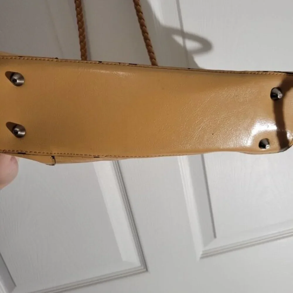 Bueno vintage satchel