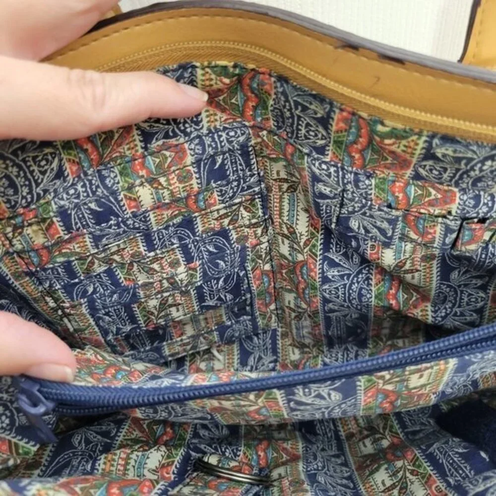 Bueno vintage satchel