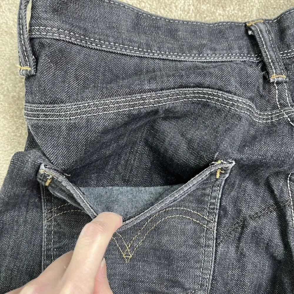 Levis this pair