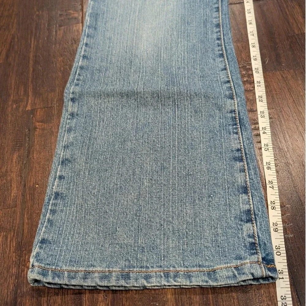 Levis levis 515