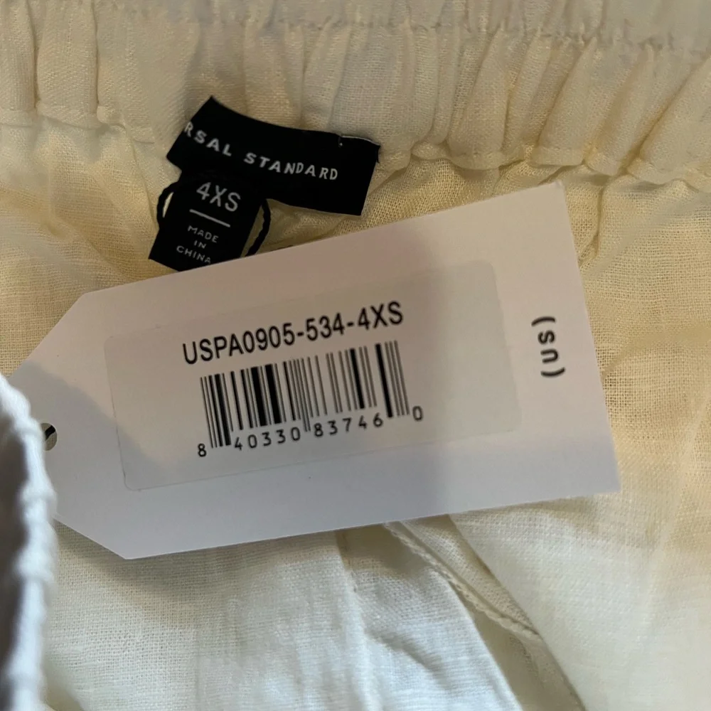 Universal Standard linen blend