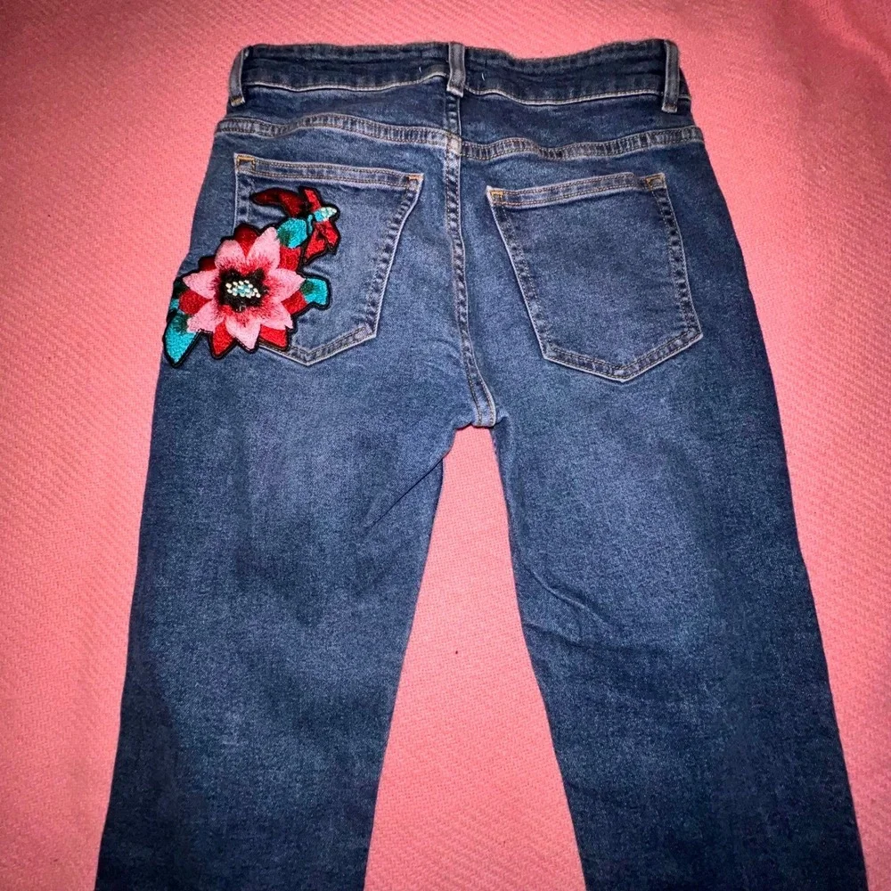 Paris Atlier & Other Stories Embroidered‎ Floral Straight Leg Jeans Blue US 27