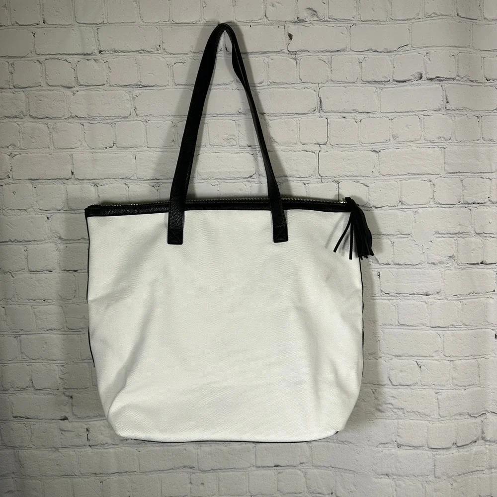 Walter‎ Baker Carly Bag Natural Canvas Black Trim Tassel Zip Tote BP231WTBWKNDR
