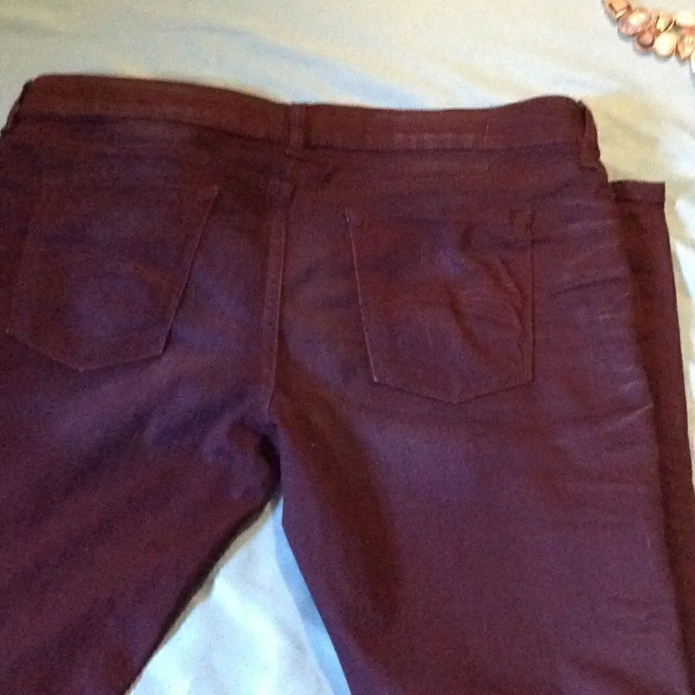 Decree dark blue