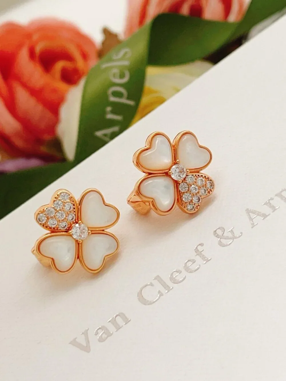 Van Cleef & Arpels​ excellent used