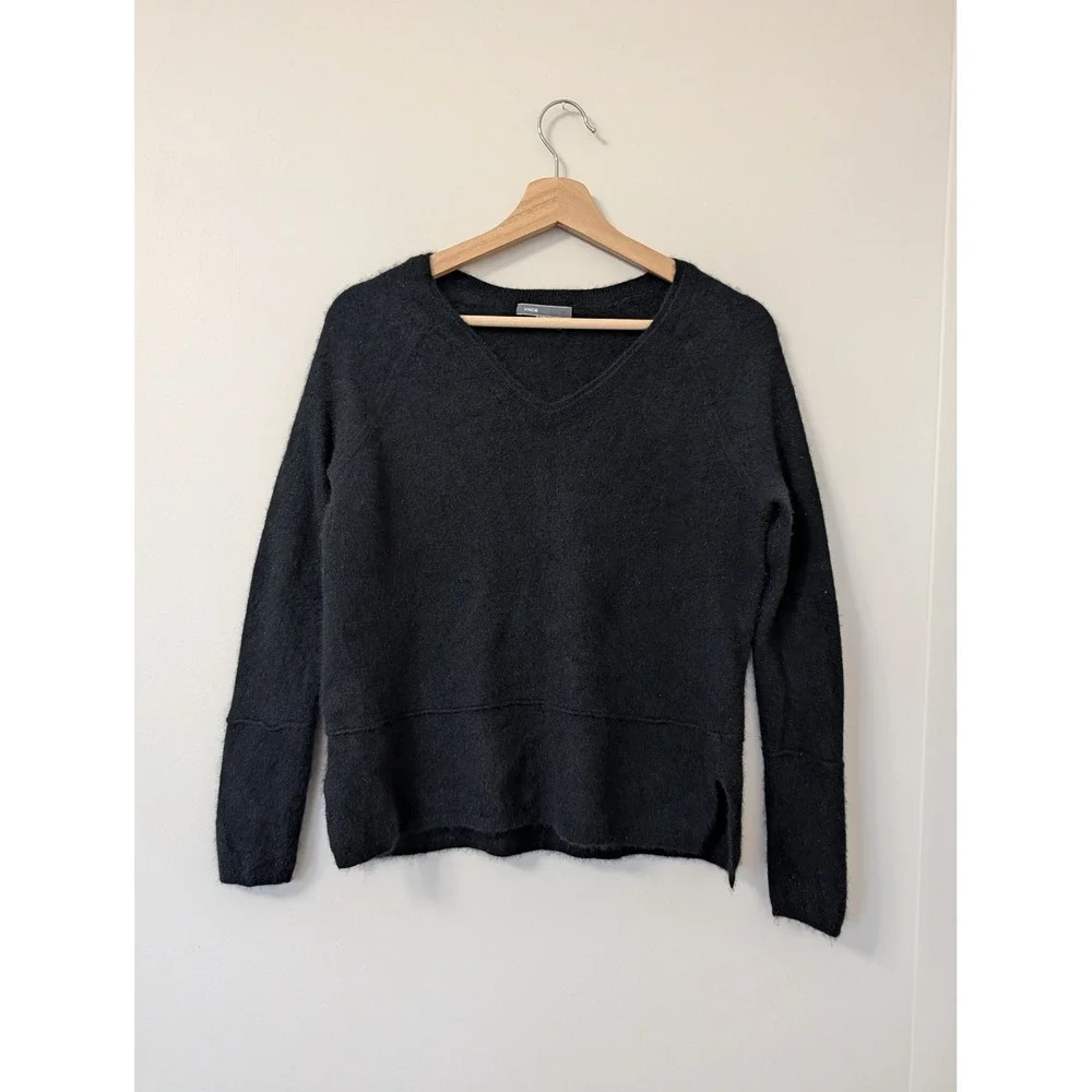 Vince Black 100%‎ Cashmere V-Neck Raglan Sweater Side Slit XS