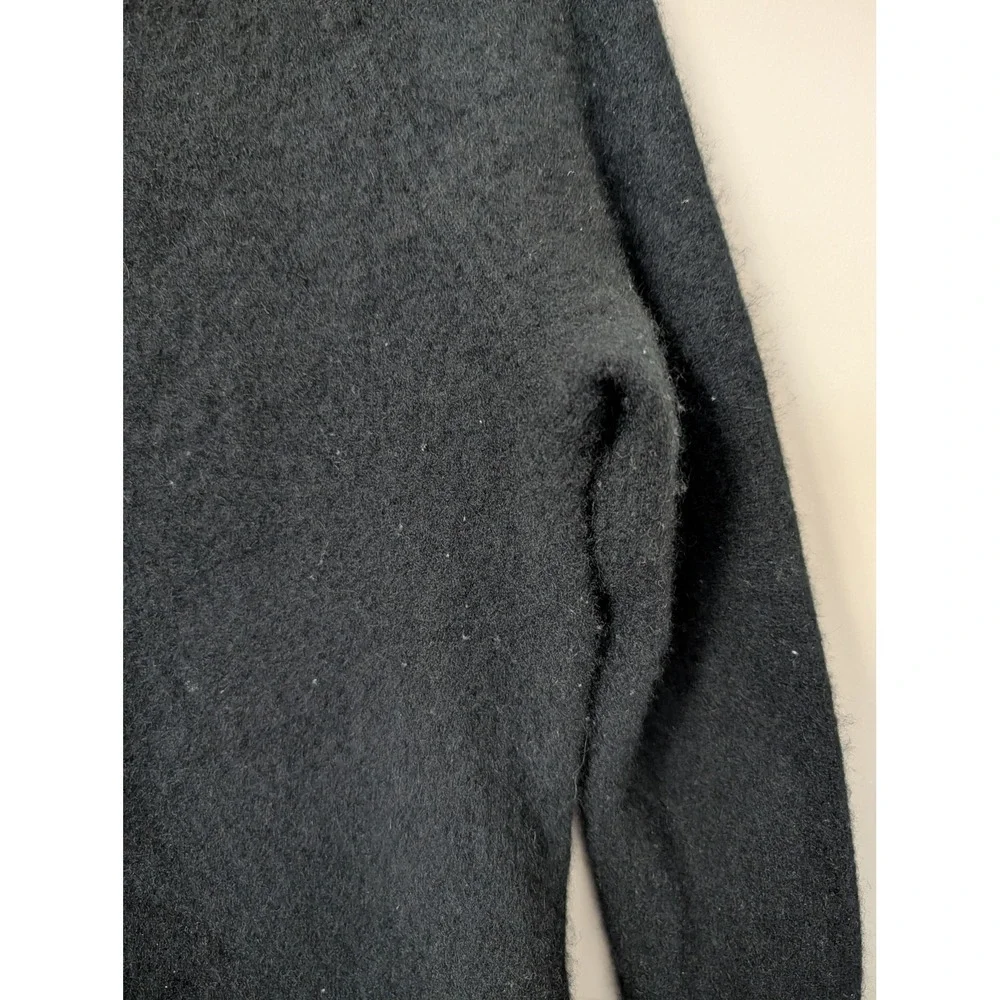 Vince black neck