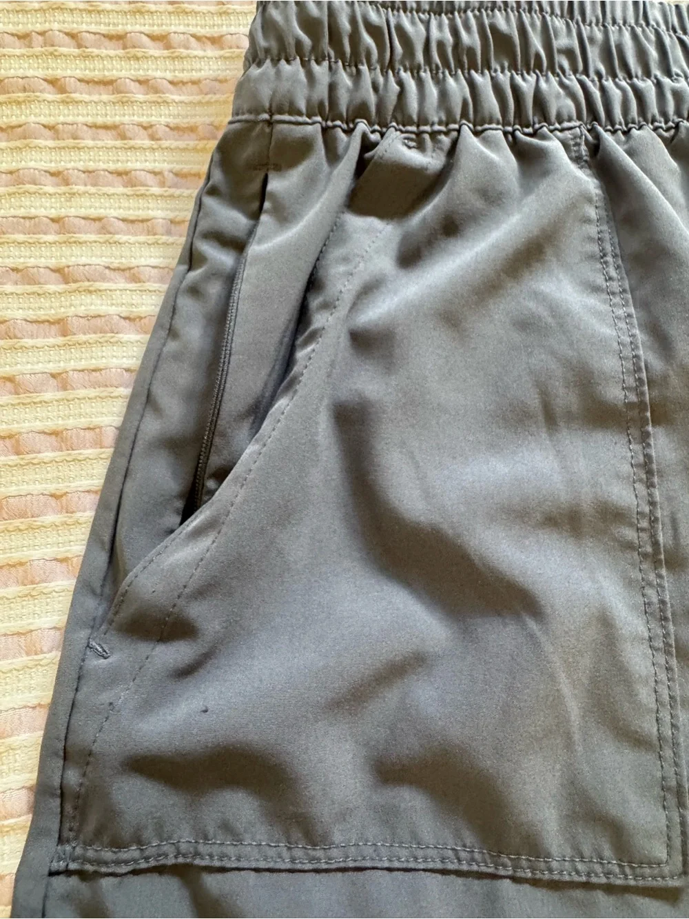Apara charcoal gray
