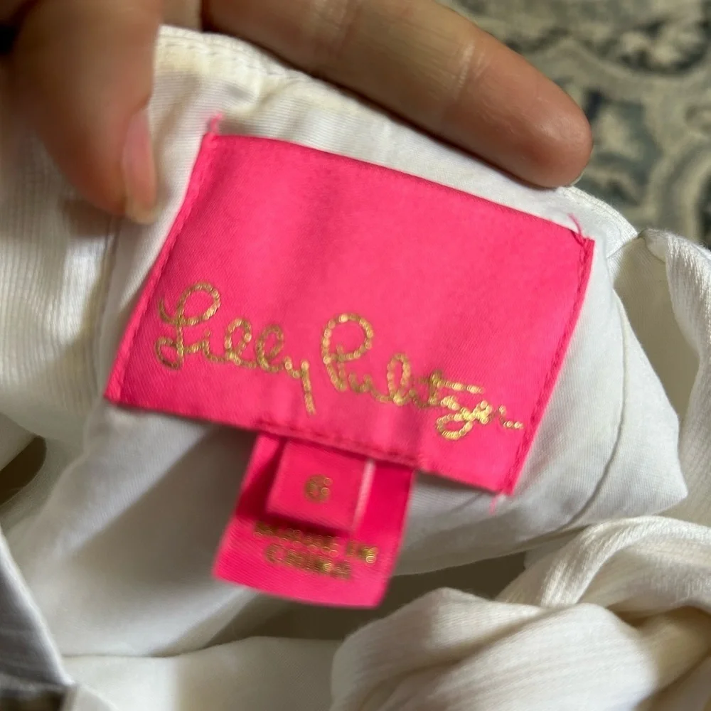 Lilly Pulitzer chic resort