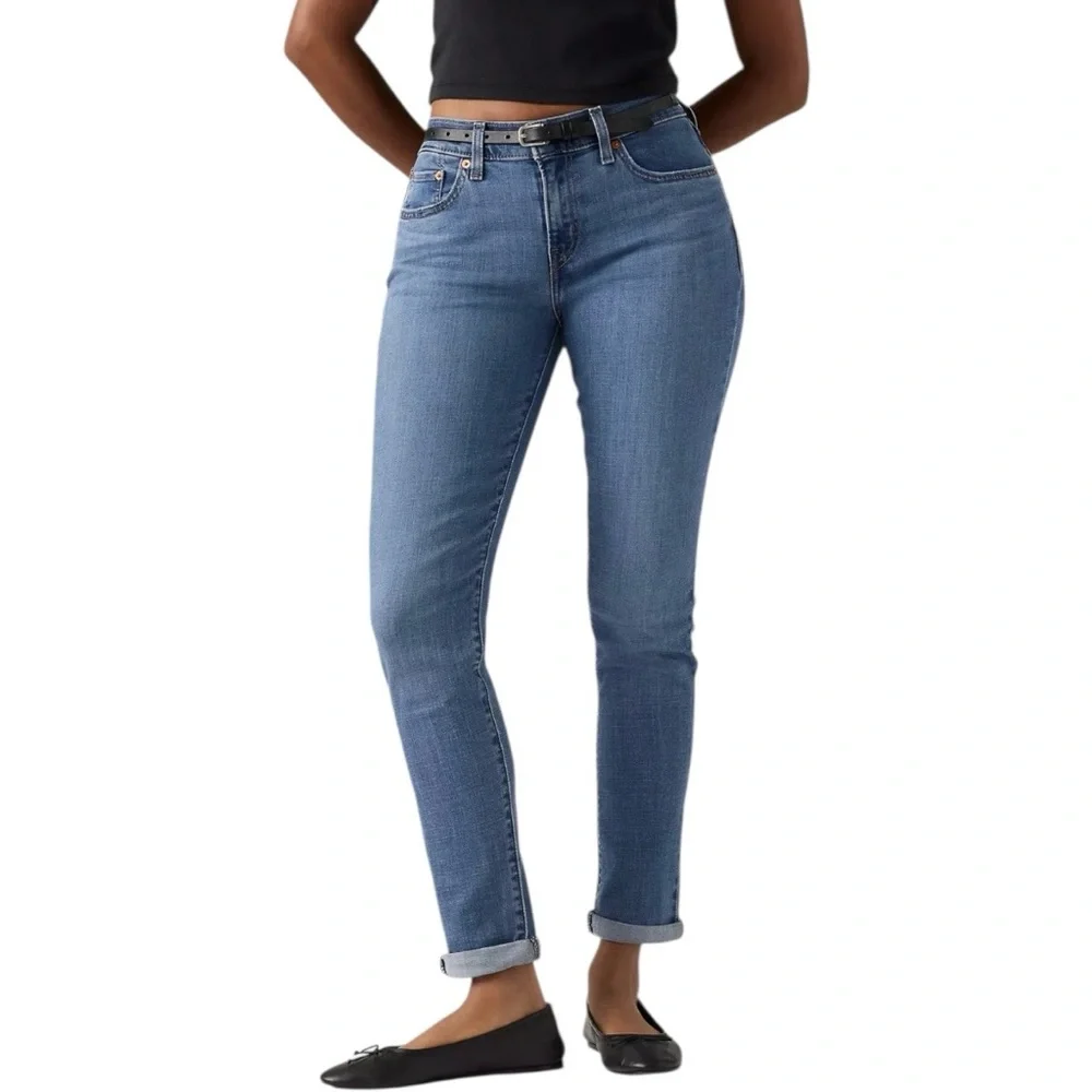 Levis stay stylish