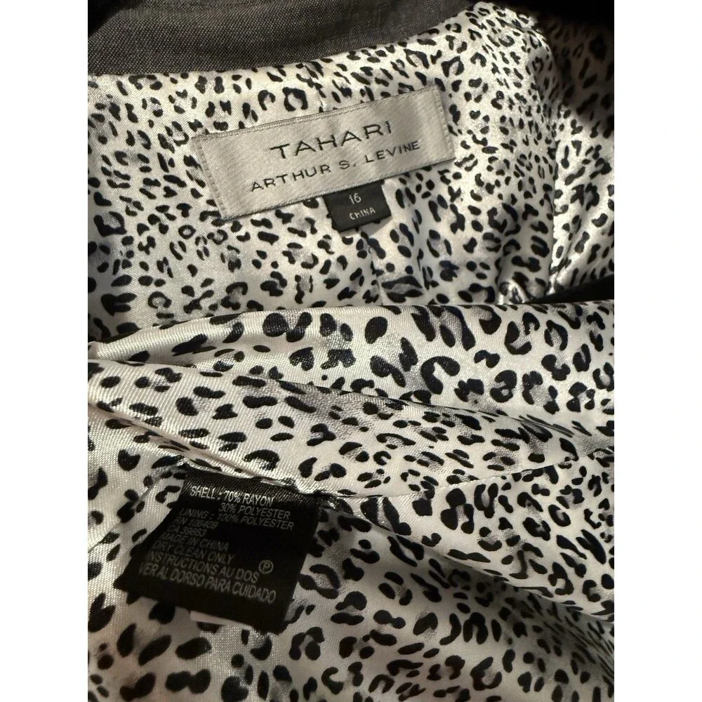 Tahari blazer womens