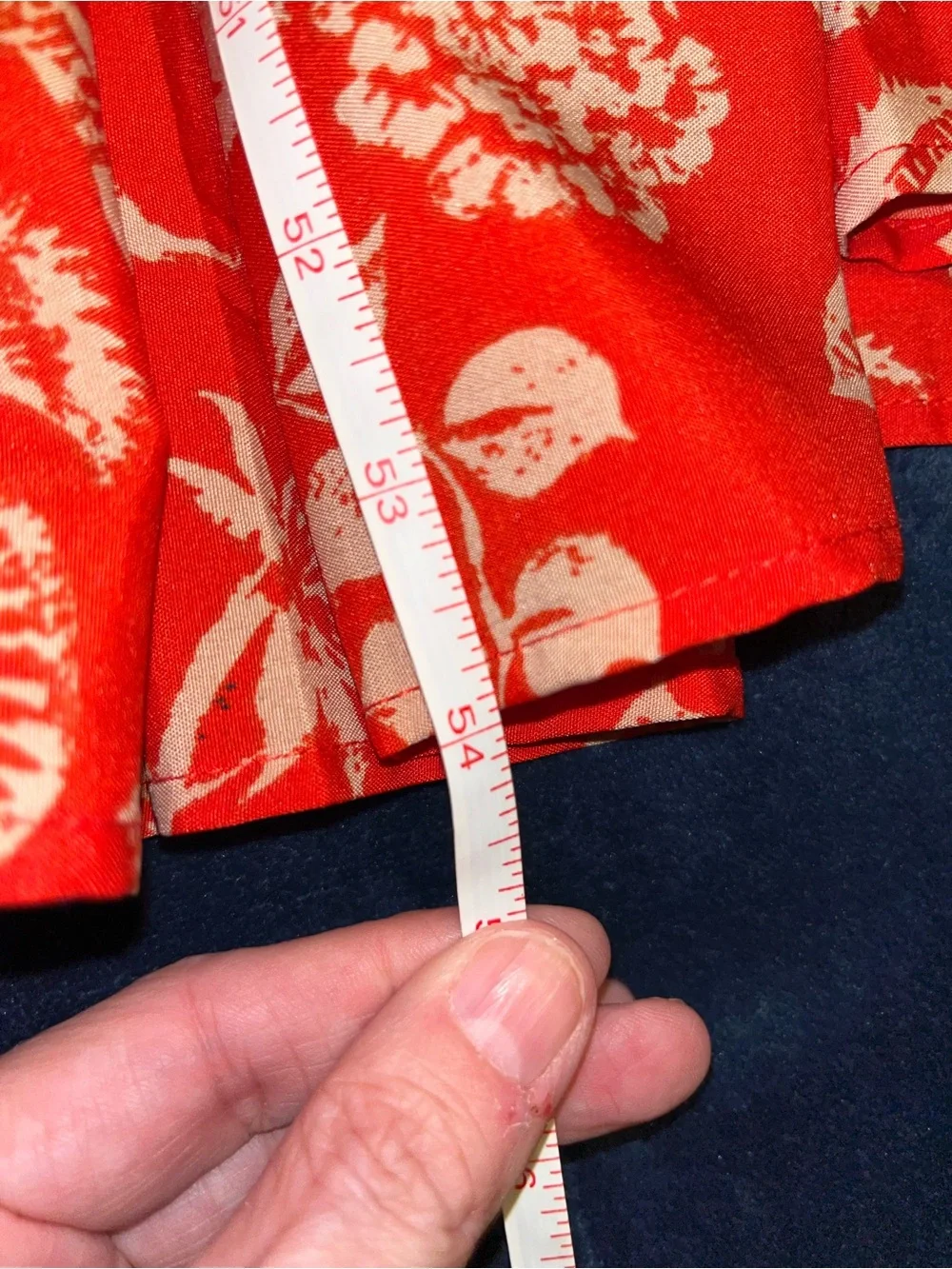 Rusttydustty flowing red