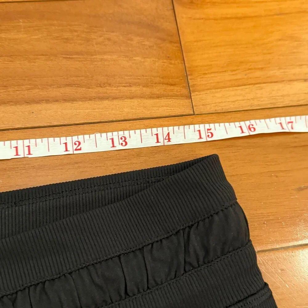 Lululemon Dance Studio Mid-Rise Crop 25