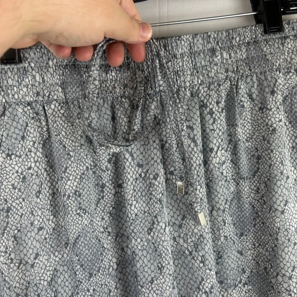 J. McLaughlin lightweight pull