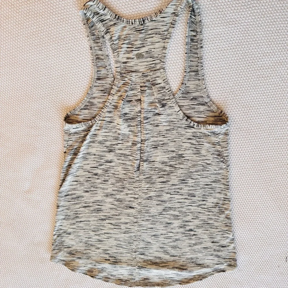lululemon athletica light gray