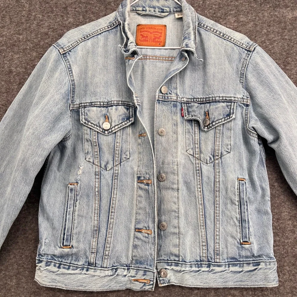 Levis classic denim