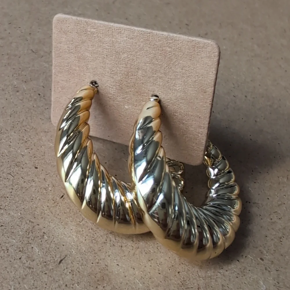 Gold Nautical-Inspired Spiral Earrings