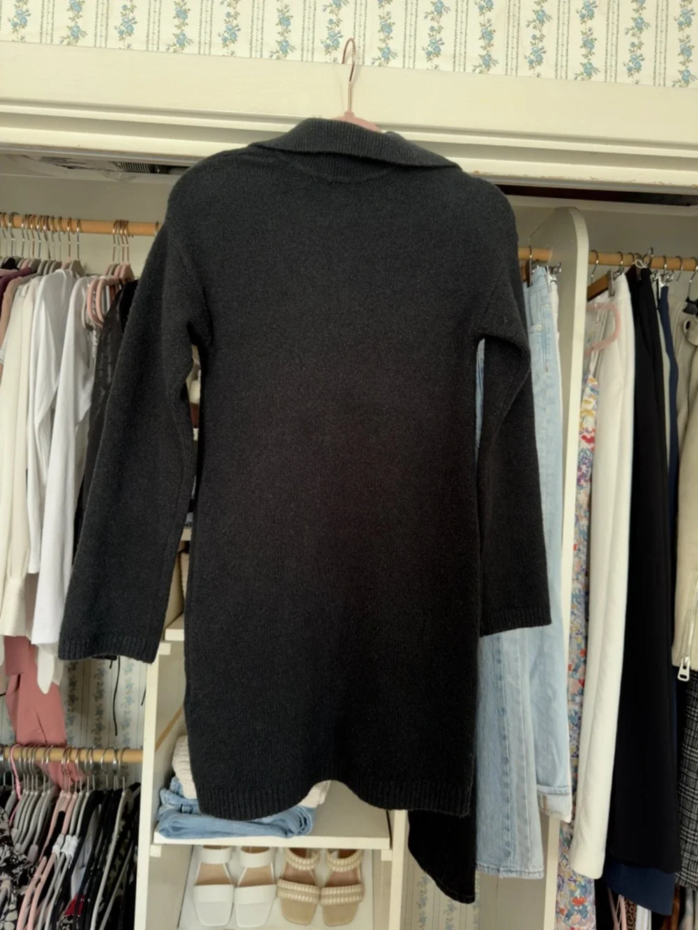 Abercrombie & Fitch black thick