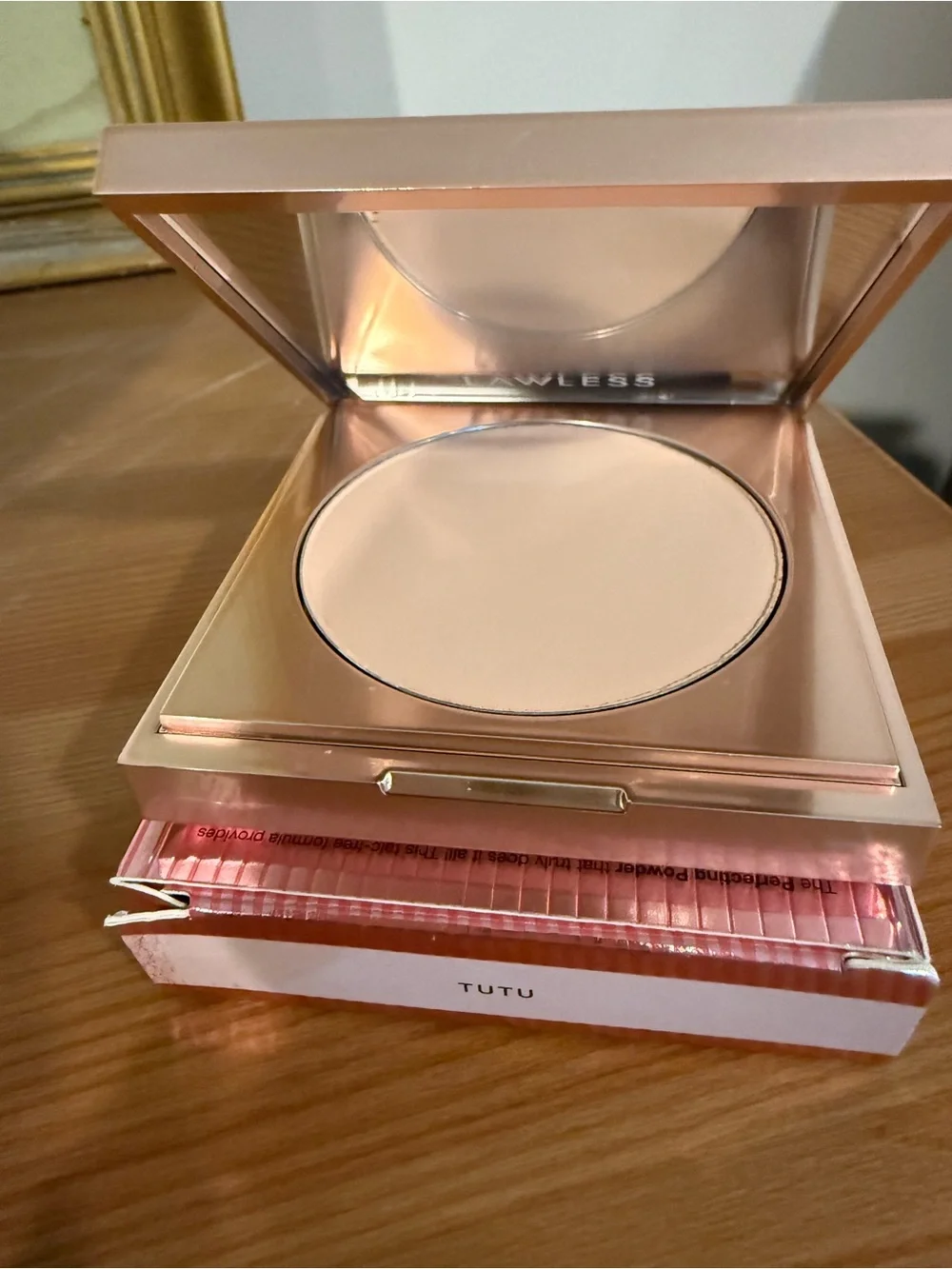 LAWLESS Skin Smoothing Talc-Free Setting Powder - NIB Color: Tutu Soft Pink