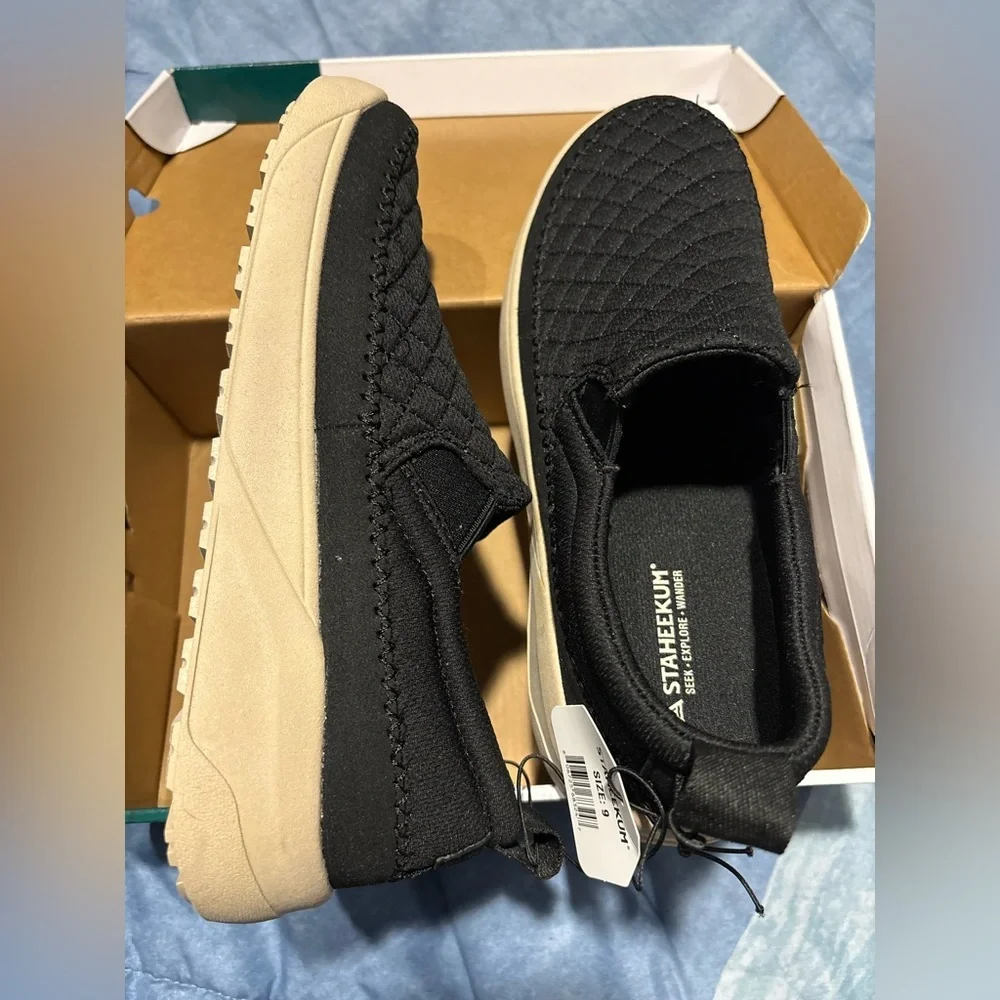 Women's Black Quilted Slip-On Sneakers