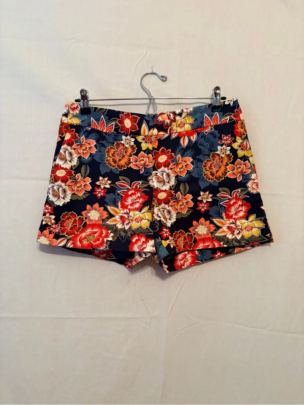 Floral Navy Loft LoHigh-Rise Women’s Shorts