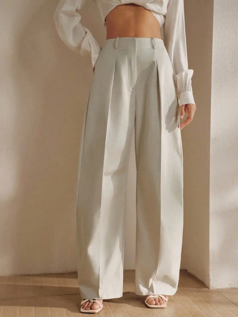 MODA ME COUTURE embrace effortless