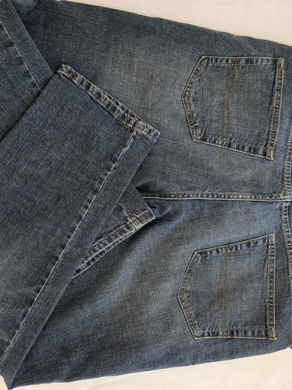 Levis signature by