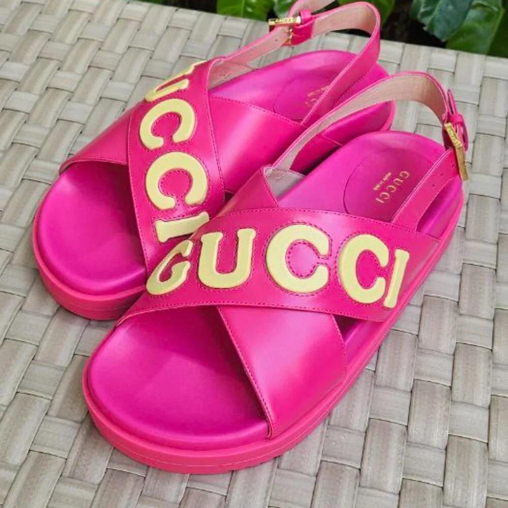 Gucci catching pink