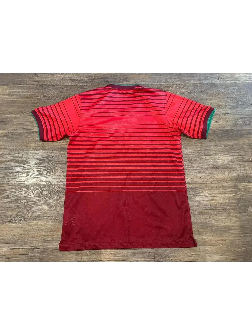 Nike Soccer Jersey Tshirt Portugal 2014-15 Red Shirt Sz sm