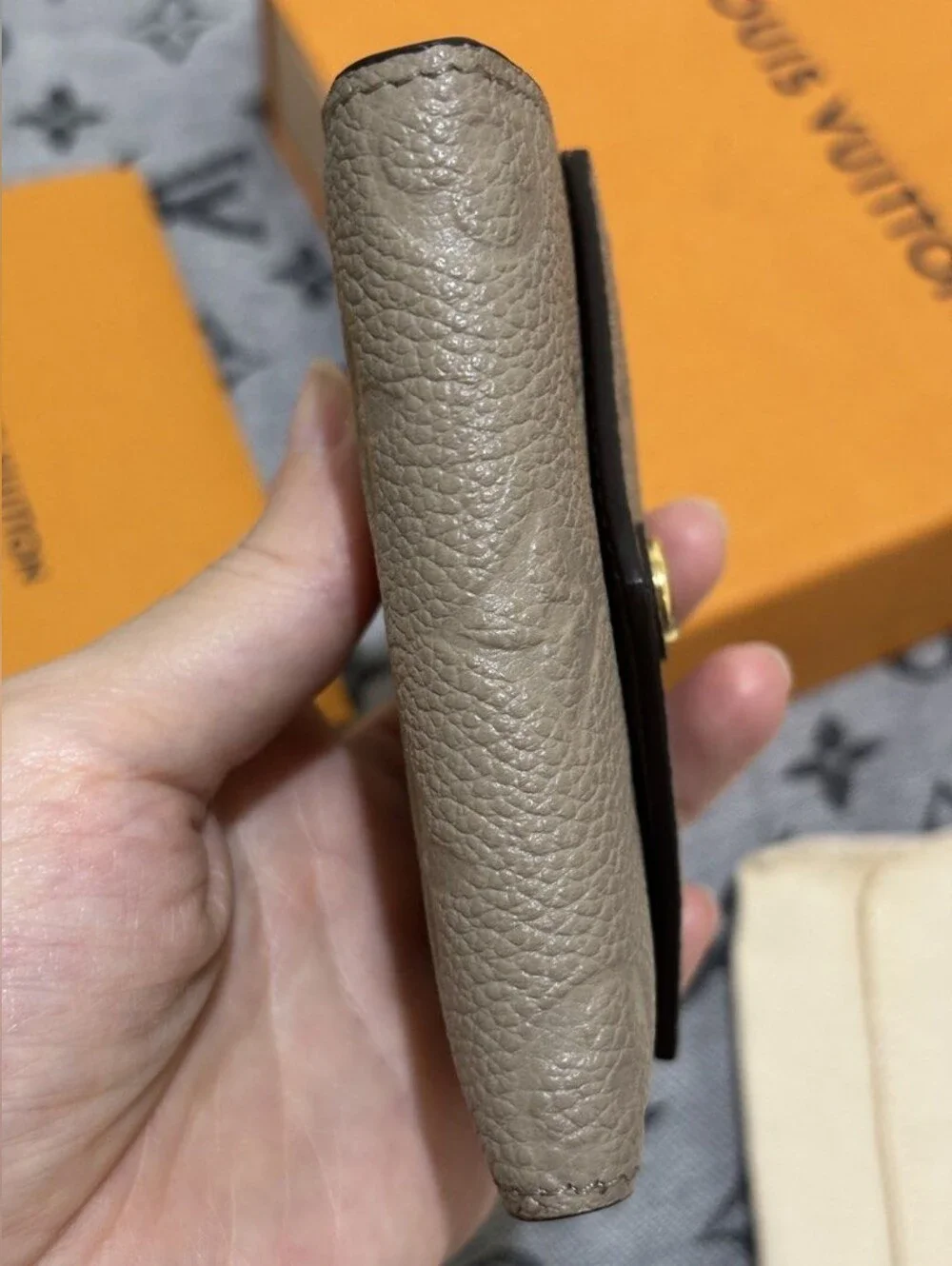 Louis Vuitton everyday silhouette gold
