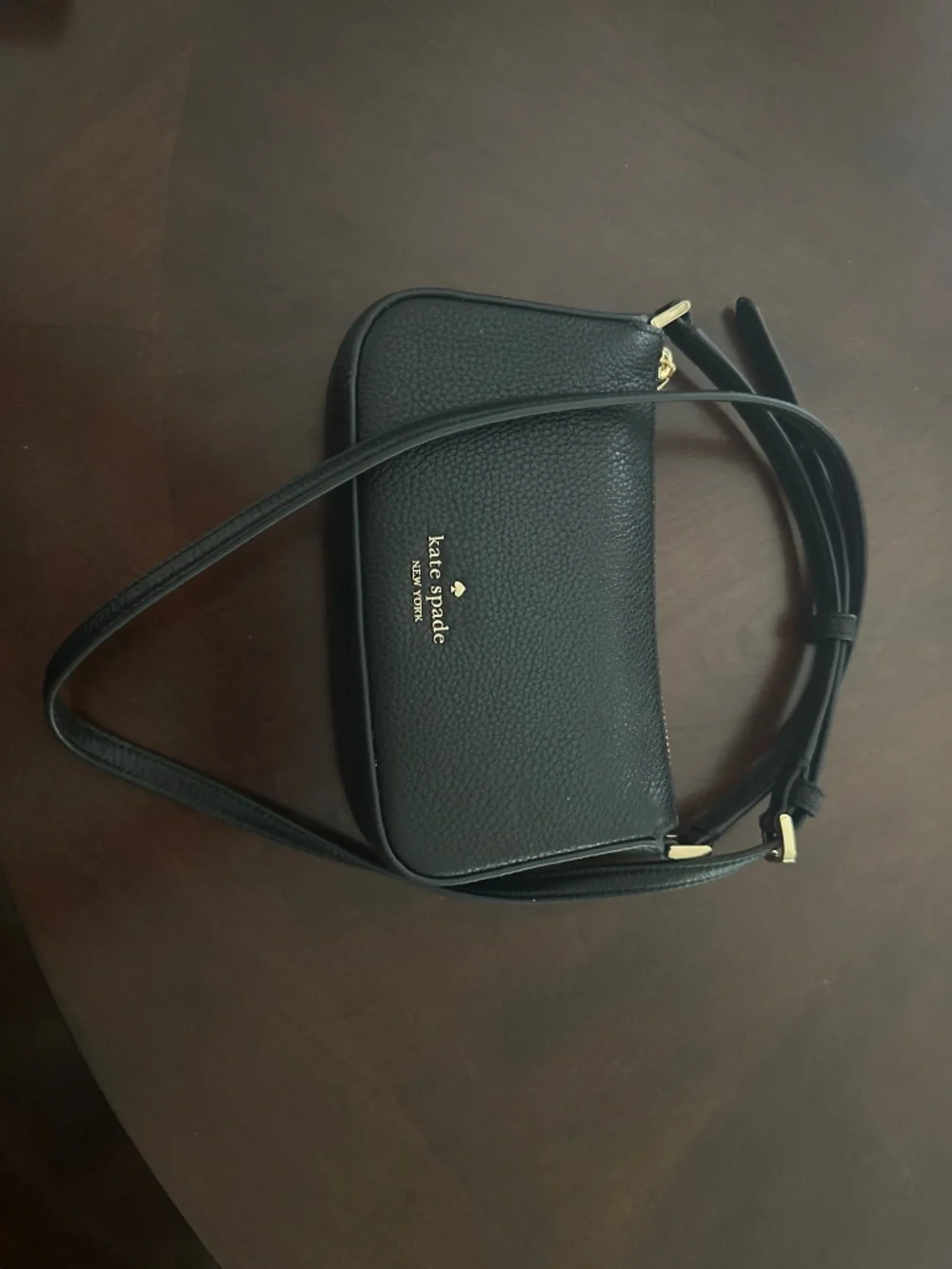 kate spade 8lx5hx2d