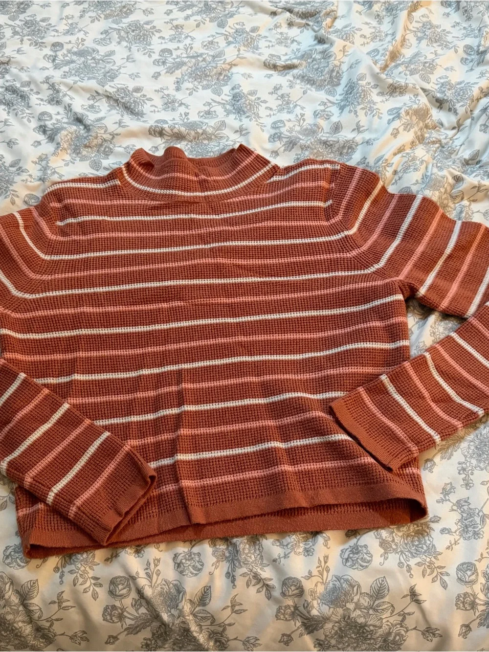 RVCA preowned cropped