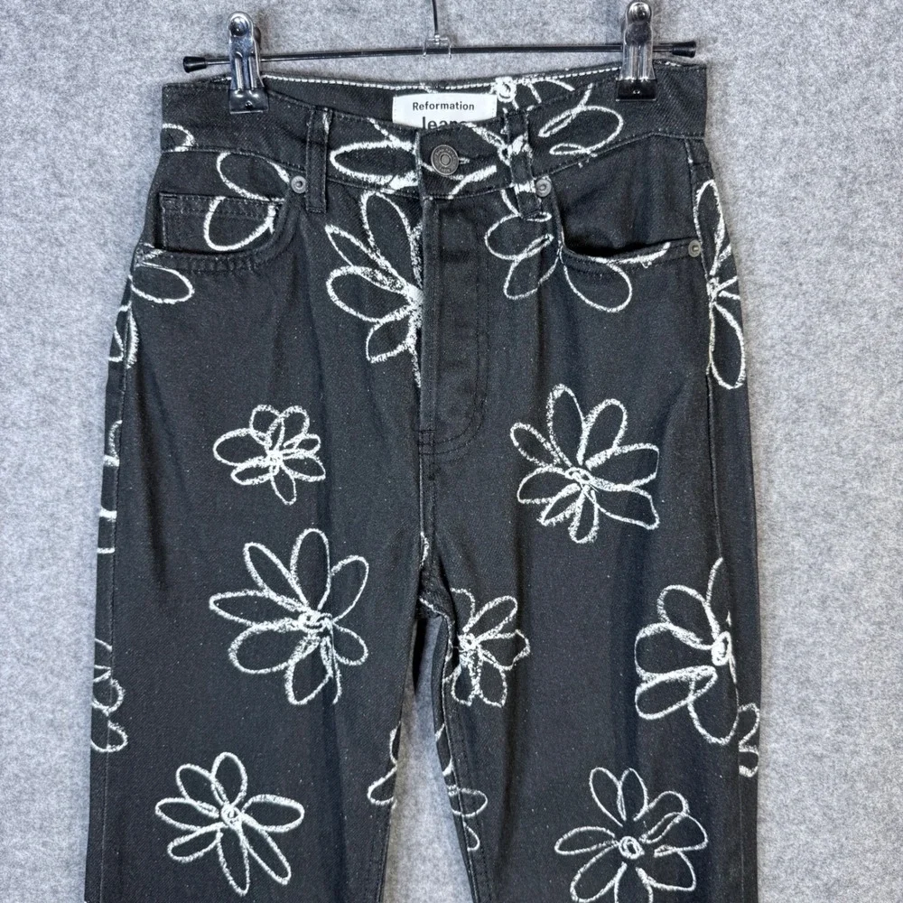 Reformation button fit