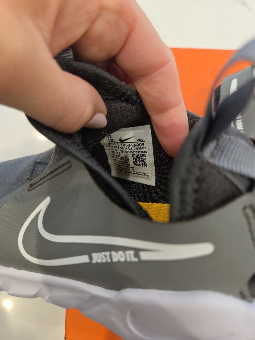 NWT Nike Flex Runner Kids 12C Gray Slip-On Athletic Shoes - Comfortable Fit