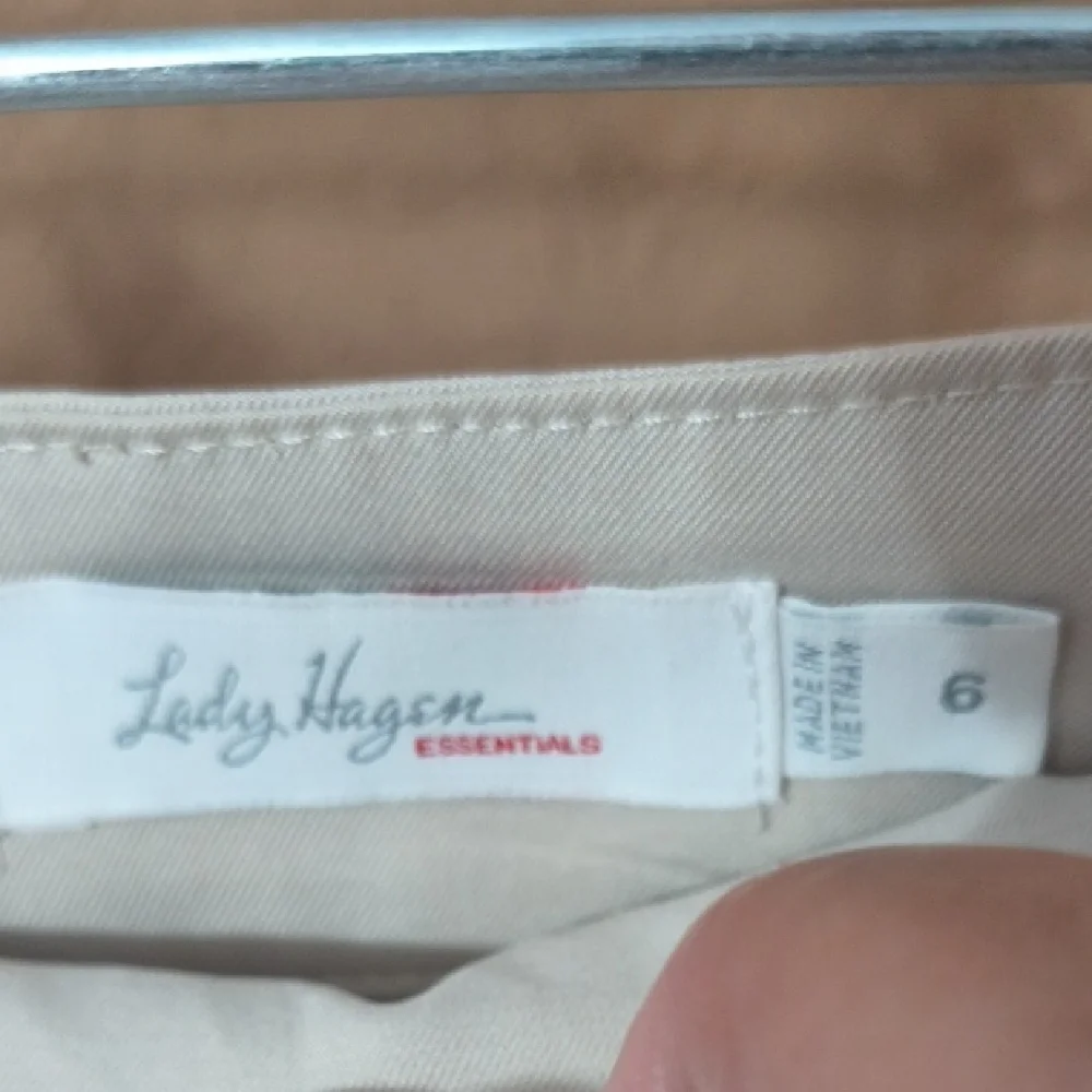 Lady Hagen preloved excellent