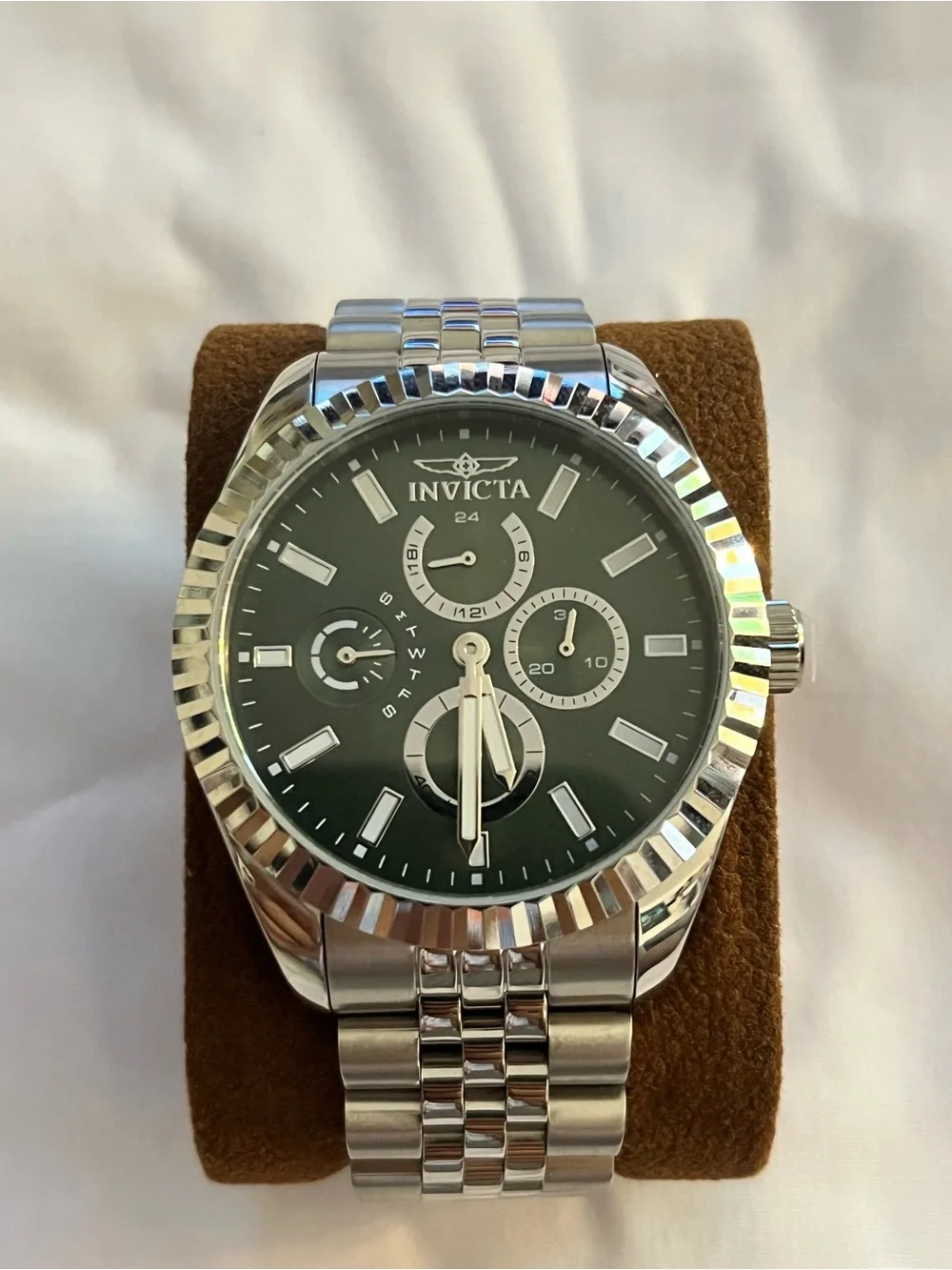 Invicta Silver Bracelet Watch with Green Dial